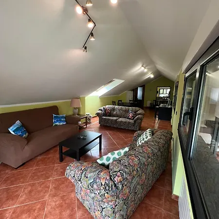 Casatelvallanes Villa *